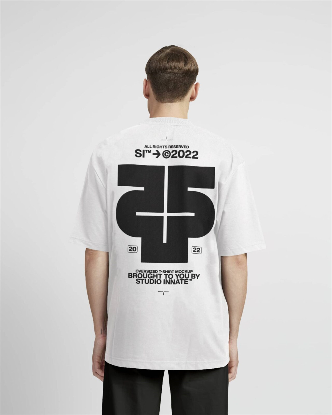 Studio Innate 高级工艺街头服饰品牌展示大码T恤PSD样机模板 Oversized Modelled T-Shirt Mockup 样机素材 第11张