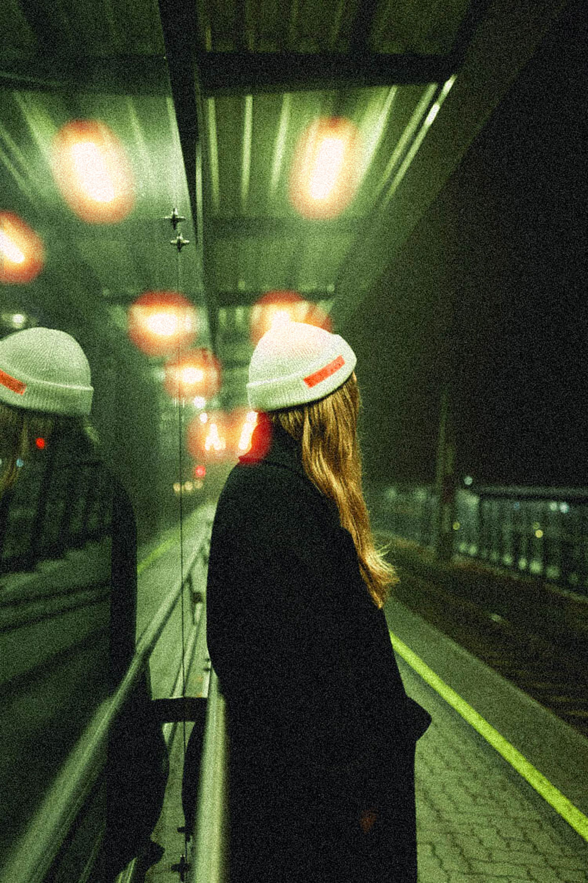 复古柯达Cinestill 800T胶片电影模拟颗粒光晕夜间摄影LR预设包 Cinestill 800T Lightroom Presets . 第5张