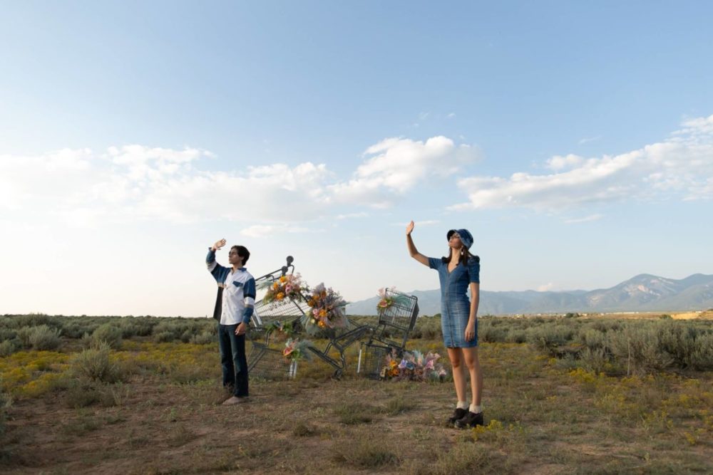 怀旧复古浪漫日落柔和橙色/绿色/粉红色色调婚礼旅行摄影照片调色Lr预设包 G-Presets – From the Daisies 插件预设 第13张